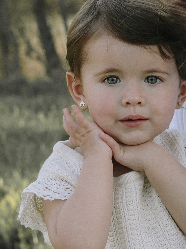 niña ojos azules