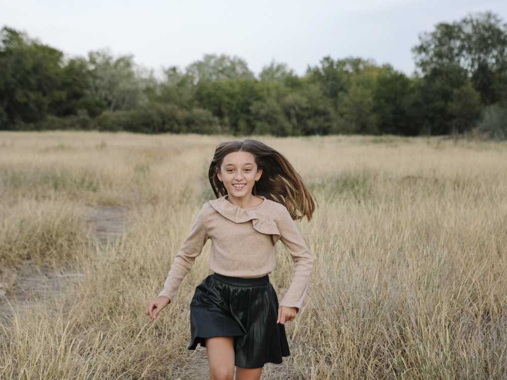 niña corriendo